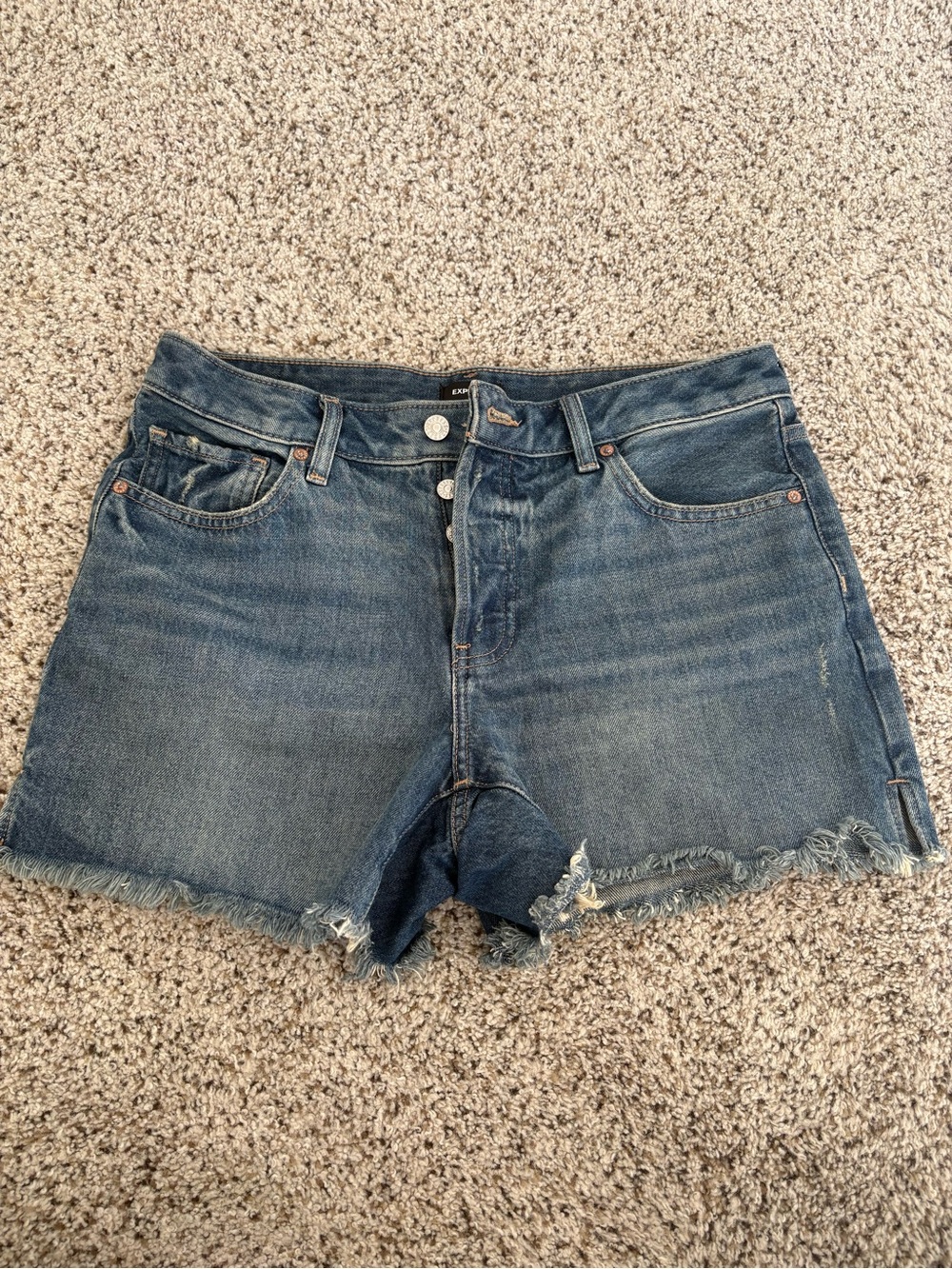 Express Distressed Boyfriend Midi Shorts Women’s Size 10 Mid Rise Button Fly